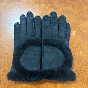 UGG Black Shearling Gloves